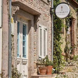 https://lunaria-guest-house.aegeanhotels.net
