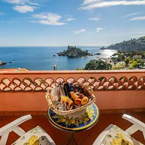 Mendolia 3*, Taormina Italia